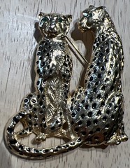 Vintage Green Eyed Crystal Rhinestone Golden Tone Twin Family Leopard Brooch