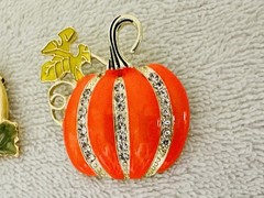 Gold Tone Autumn Fall Enamel Pumpkin Pin Brooch Lot p124