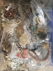 Huge lot 35pc Random necklaces all wearable some signed Vtg-Modern Very Nice #35