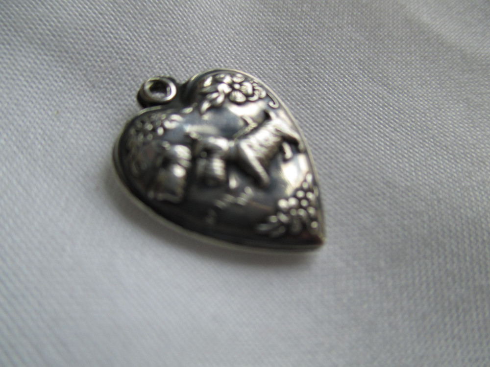 Vtg Sterling Charm 40’s Era Puffy Heart Two Little Scotty Dogs and Flowers