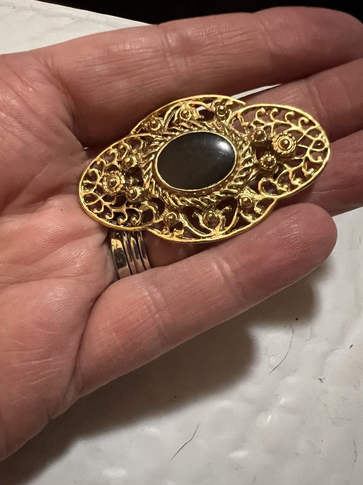 GOLDTONE FAUX ONYX BROOCH