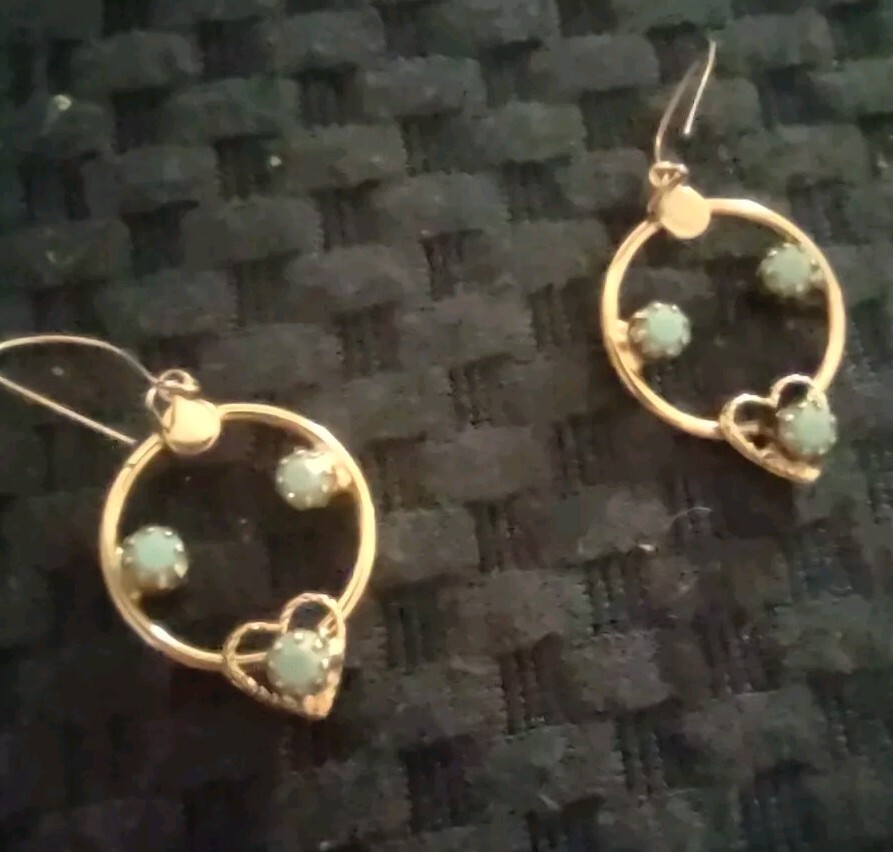Vintage Round Wired Closer Heart Shape Simulated Blue Turquoise Earrings