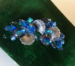 JULIANA D&E BROOCH PIN BOOK PIECE W/ HELIOTROPE WATERMELON RHINESTONES WOW