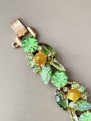 Vintage Verified JULIANA BOOK SET Green Art Glass Necklace Bracelet Brooch Ear