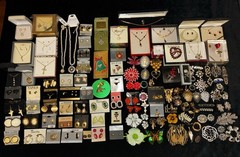 New Old Stock Jewelry And Brooch Lot