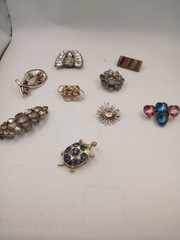Nine Piece Lot of Vintage Jewelry Brooch Pin Brooches Rhinestone Gold Tone