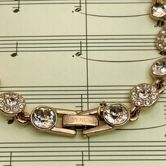Givenchy Rose Gold Plated Peach Tone Crystal Studded Bracelet 7″ Vintage Sparkle