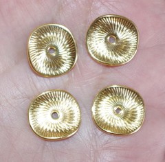 VINTAGE GORGEOUS DIAMOND CUT GOLD FILLED JACKETS FOR EARRINGS USE W ANY STUDS