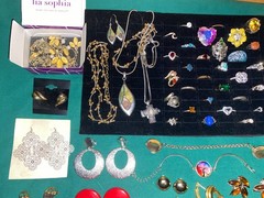 VINTAGE to Modern JEWELRY LOT 6 LBS 168 PCS RHINESTONE RING NECK WEARABLE #19