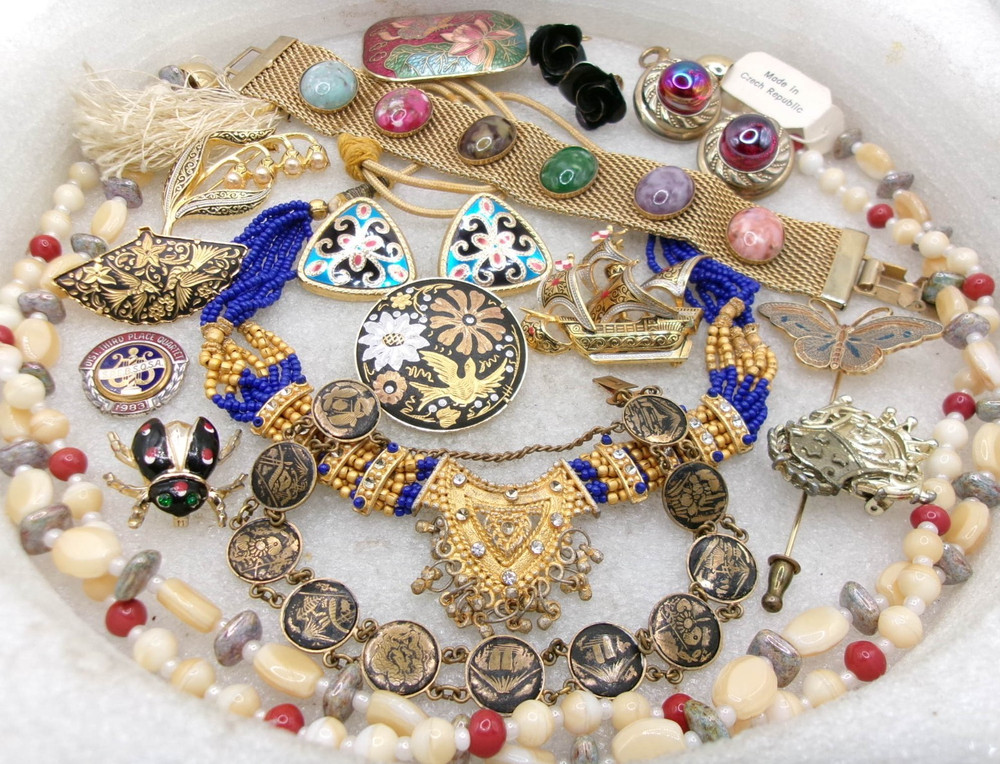 Mixed Lot~Antique & Older Vintage Jewelry~DAMASCENE~CLOISONNE~CZECH~1 925 PIN