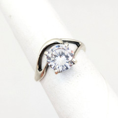 Vintage Elegant RING Silver 925 with Bright Stone-size: 7.5US(17.5mm) Ukraine#16