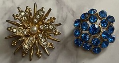 Vintage Gold Tone Rhinestone 2 Sweater Brooch Pins Jewelry JMS-54