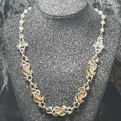 NECKLACE vintage pink faux gem faux pearl goldtone metal hook clasp unsigned