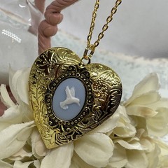 Gold Heart Locket Photo Birthday Anniversary Wedding Hummingbird Blue Necklace