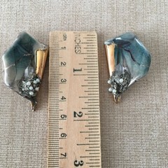Vintage Ceramic Goddess Earrings Brooch Set