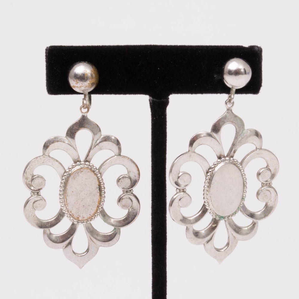 Vintage Silver Fleur de Lis Scroll Earrings Dangle Screw-Post Un-pierced 2.5″