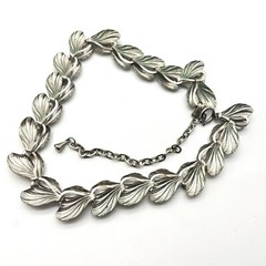 Vintage Tulip Bud Link Necklace Silver Tone Bib Statement 18″