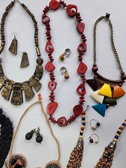 35x Vtg-Now Chunky Mixed Jewelry Lot – Wood Bone Stones Tribal Necklace Earrings