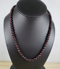 Vintage Genuine Almandine Garnet Small Bead Strand Choker Necklace Barrel Clasp