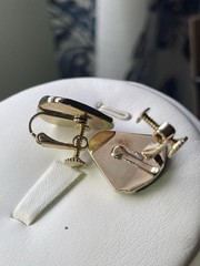 Stunning Vintage Earrings french push-on lock
