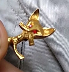 Vintage Gold Tone Cat with Red Rinestone Eyes and Chain Tail Brooch Pin Jewelry