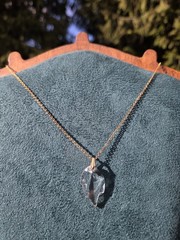 Vintage Cut Crystal Glass Leaf Pendant Necklace Gold Tone Chain