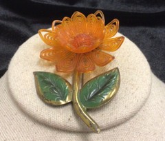 Antique Gold Tone Costume Large Orange Plastic Floral Enameled Leaves Pin MM897