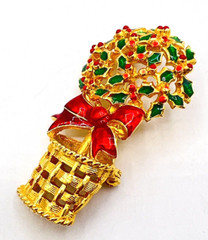 Vintage Gold Tone Red Green Enamel VERO Holly Berry Christmas Topiary Brooch