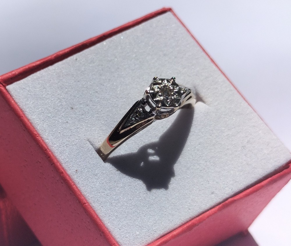Vintage Prouds 9K Yellow & White Gold Ring w/ 3x Diamonds Size P (17.75 mm) 1.8g