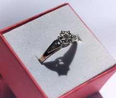 Vintage Prouds 9K Yellow & White Gold Ring w/ 3x Diamonds Size P (17.75 mm) 1.8g
