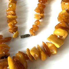 Vintage 80s Baltic Amber Necklace 10” Egg Yolk Honey Amber Nuggets Drop Pendant