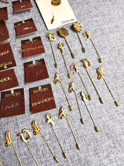 115 PC MONOGRAM NAME VINTAGE JEWELRY GOLD TONE STICK PIN BRACELET NECKLACE 1980s