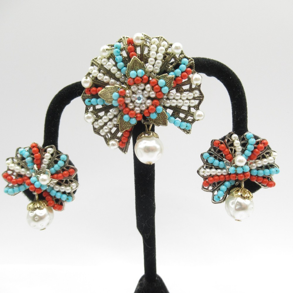 Set Blue White Red Small Bead Brooch and Matching Clip On Earrings Vintage