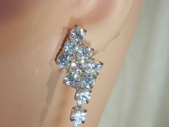 Very Sparkly Vintage 70s Art Deco Modernist Prong Set Rhinestone Earrings 595M4