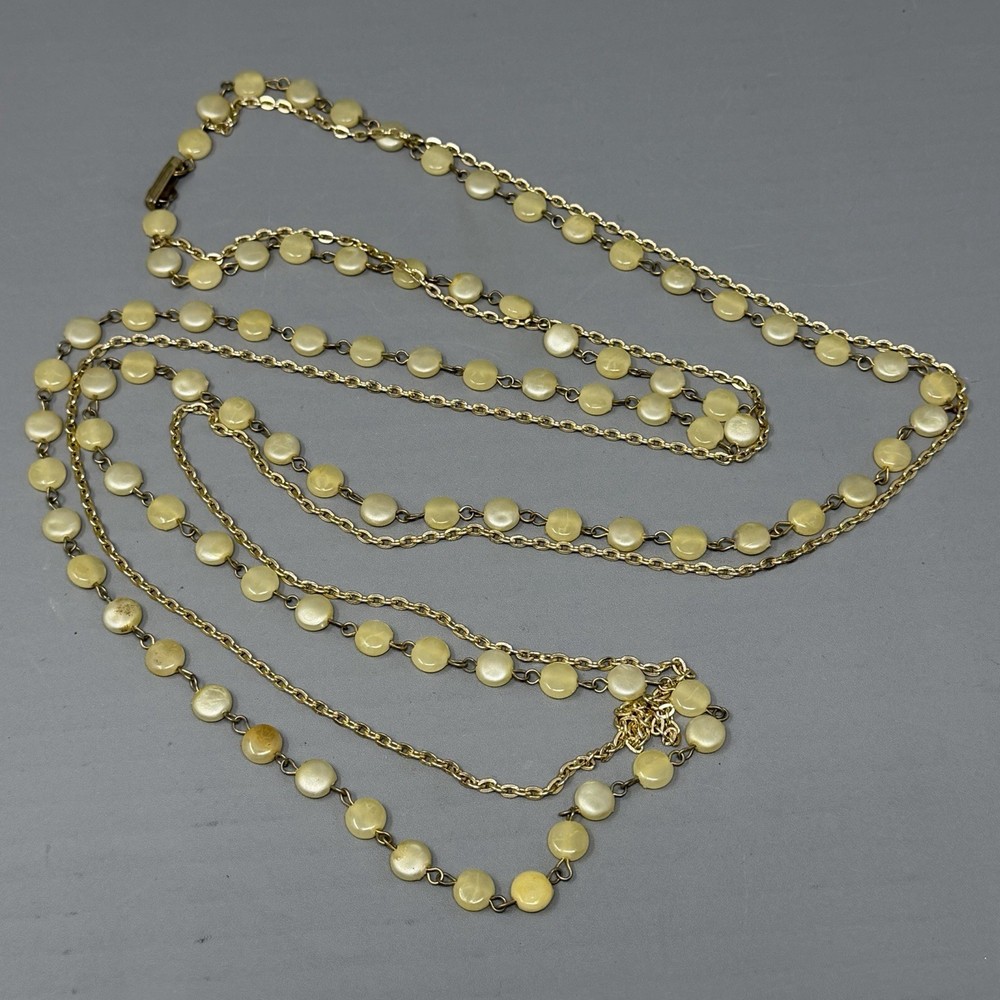 VTG Flapper Necklace Champagne Acrylic Beads Gold Tone Chain Double Strand 50″