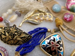 Mixed Lot~Antique & Older Vintage Jewelry~DAMASCENE~CLOISONNE~CZECH~1 925 PIN