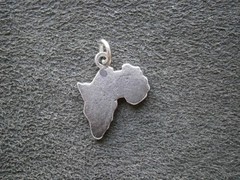 Africa Chunky Vintage Sterling Silver Travel Bracelet Charm Pendant 2.3g