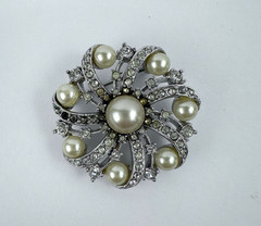 VTG Swirl Style Brooch/Pin Faux Pearl & Rhinestone Platinum Look 1-3/4″ Diameter