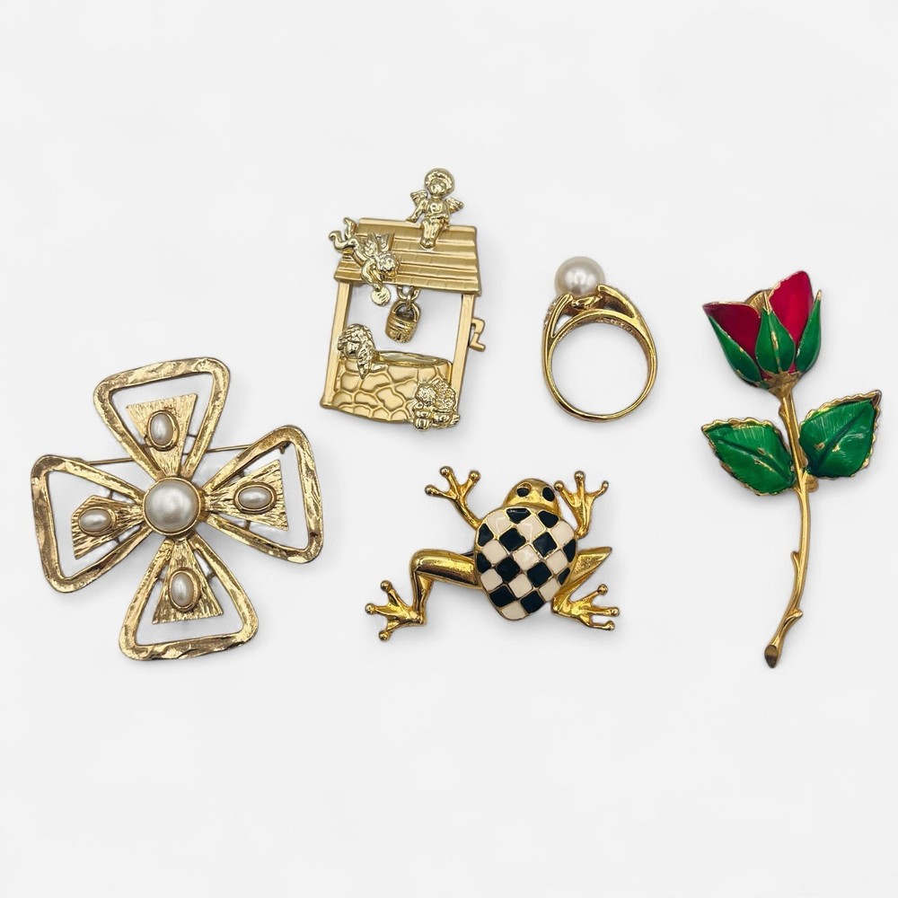 Lot Of 5 Gold Tone Pin Brooch Lapel Frog Rose Wishing Well Cross Pearl Ring