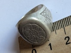 Vintage men’s signet ring sterling silver 925 Size 8.5 Weight 4.55 g.