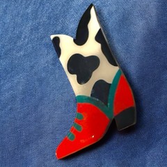Cowboy Boot Brooch Figural Western Style Enamel Resin Pin Vintage Novelty