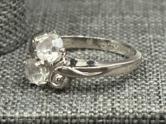 Vargas 18K HGE White Gold Plated Two Rhinestone Bypass Ring Vintage Sz 8