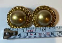 Vintage Carolee Carol Lee Gold Tone Clip Earrings C06