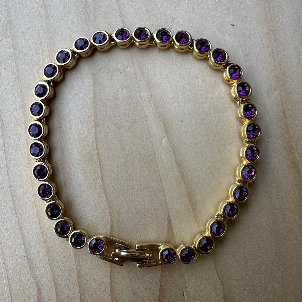 VTG Tennis Style Bracelet 7.25 Fold-Over Clasp Purple Crystals Yellow Gold Plate