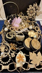 Vintage Estate Costume Jewelry Lot ! MONET, AVON and more!