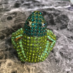 Green Rhinestone Gold Tone Chunky Frog Clamp Bracelet KC-7