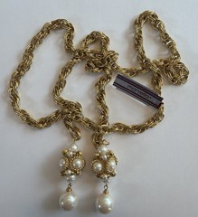 Vintage NWT Marvella Gold-Tone Faux Pearl Necklace Tassle Chain 42″