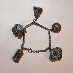 Vintage Italian Etruscan Revival 800 Silver 5-Fob Charm Bracelet