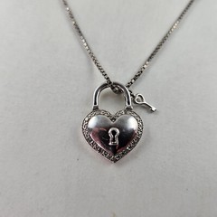 Sterling Heart Pendant Lock & 10 Tiny Diamonds & 18in Chain Box Link 8.7g [8540]