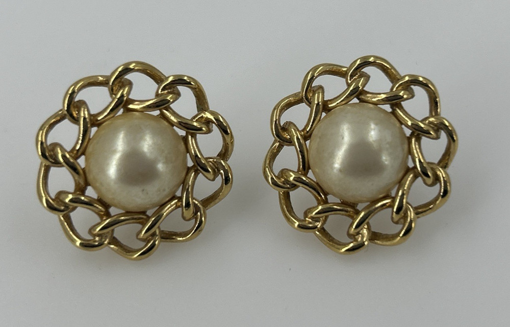 Vintage Faux Pearl Gold Tone Chain link Halo Pierced Earrings